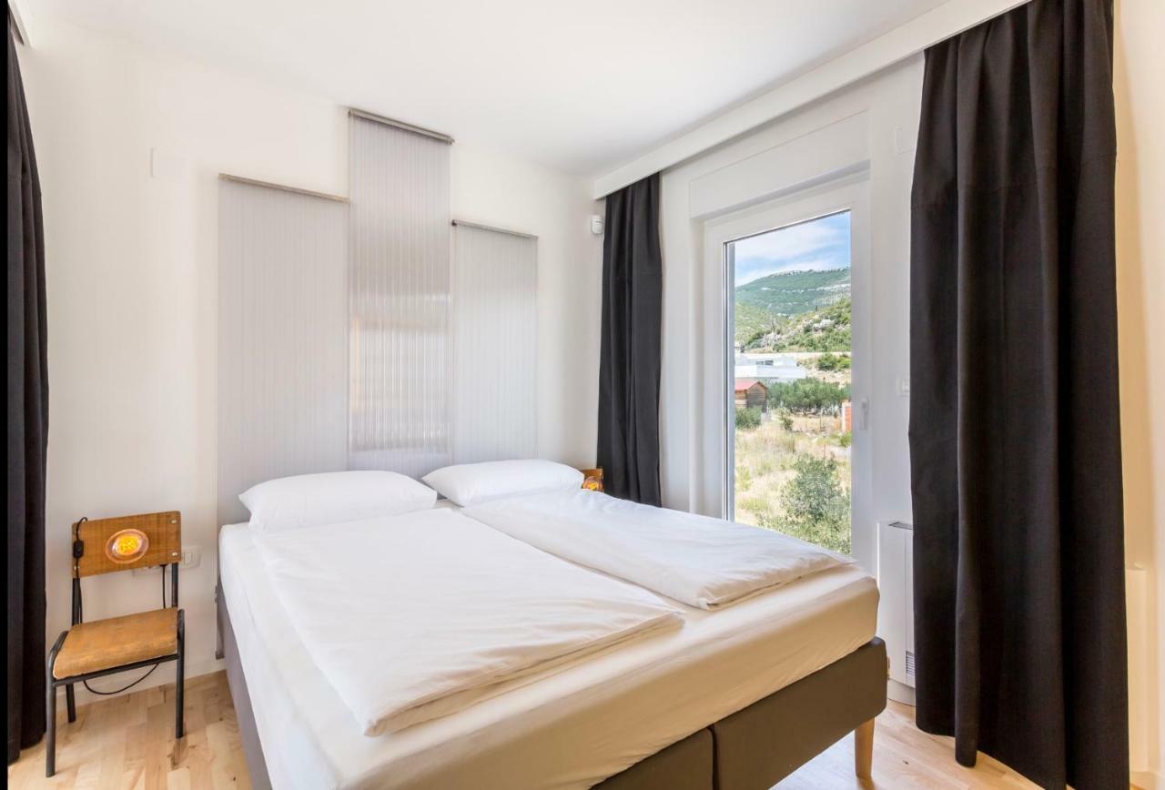 Villa Mila Kastela Kaštel Novi Exterior foto
